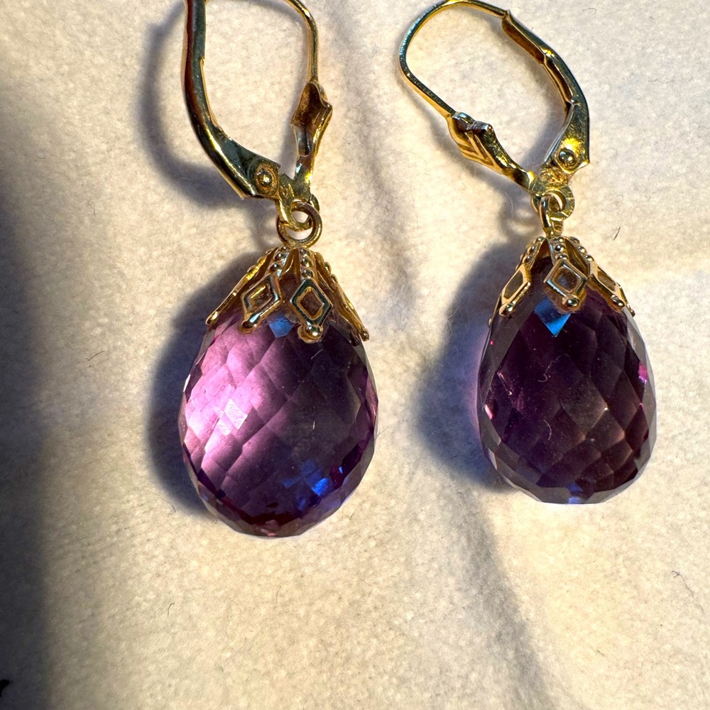 14KT YG Amethyst briolette earrings.